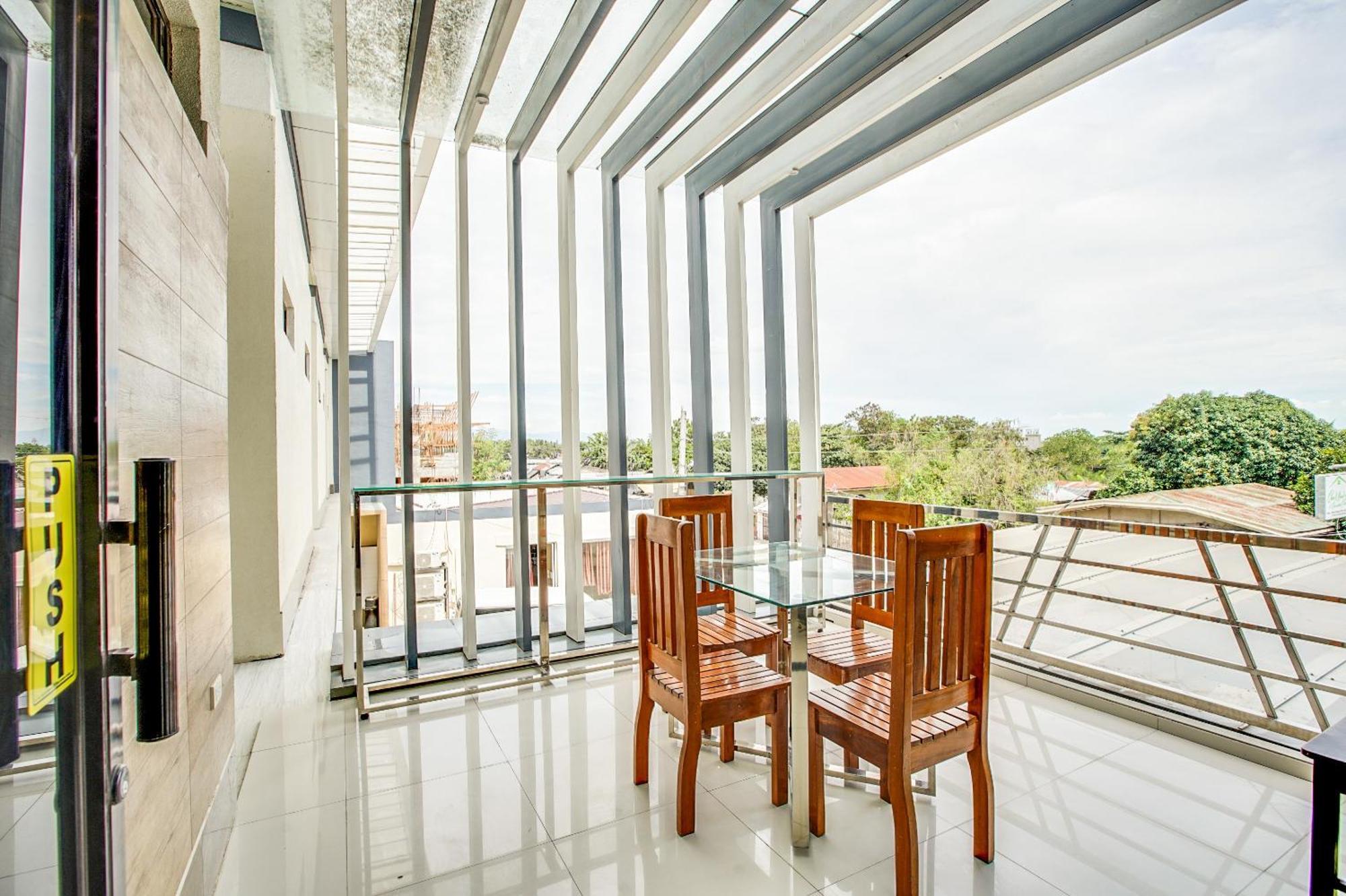 Oyo 489 Casa Mia Hotel Suites General Santos City Kültér fotó