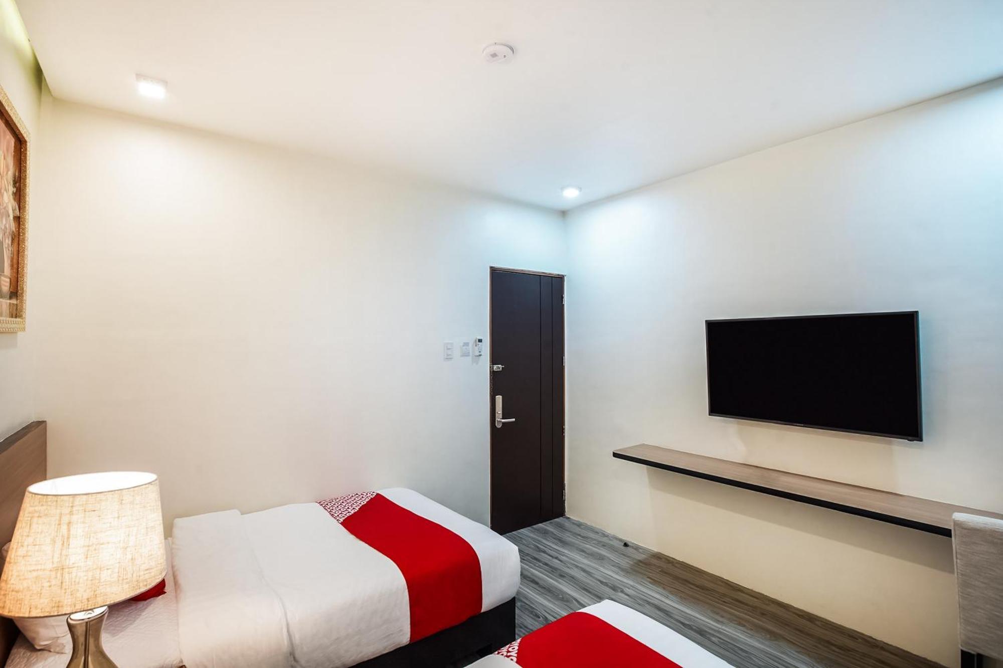 Oyo 489 Casa Mia Hotel Suites General Santos City Kültér fotó
