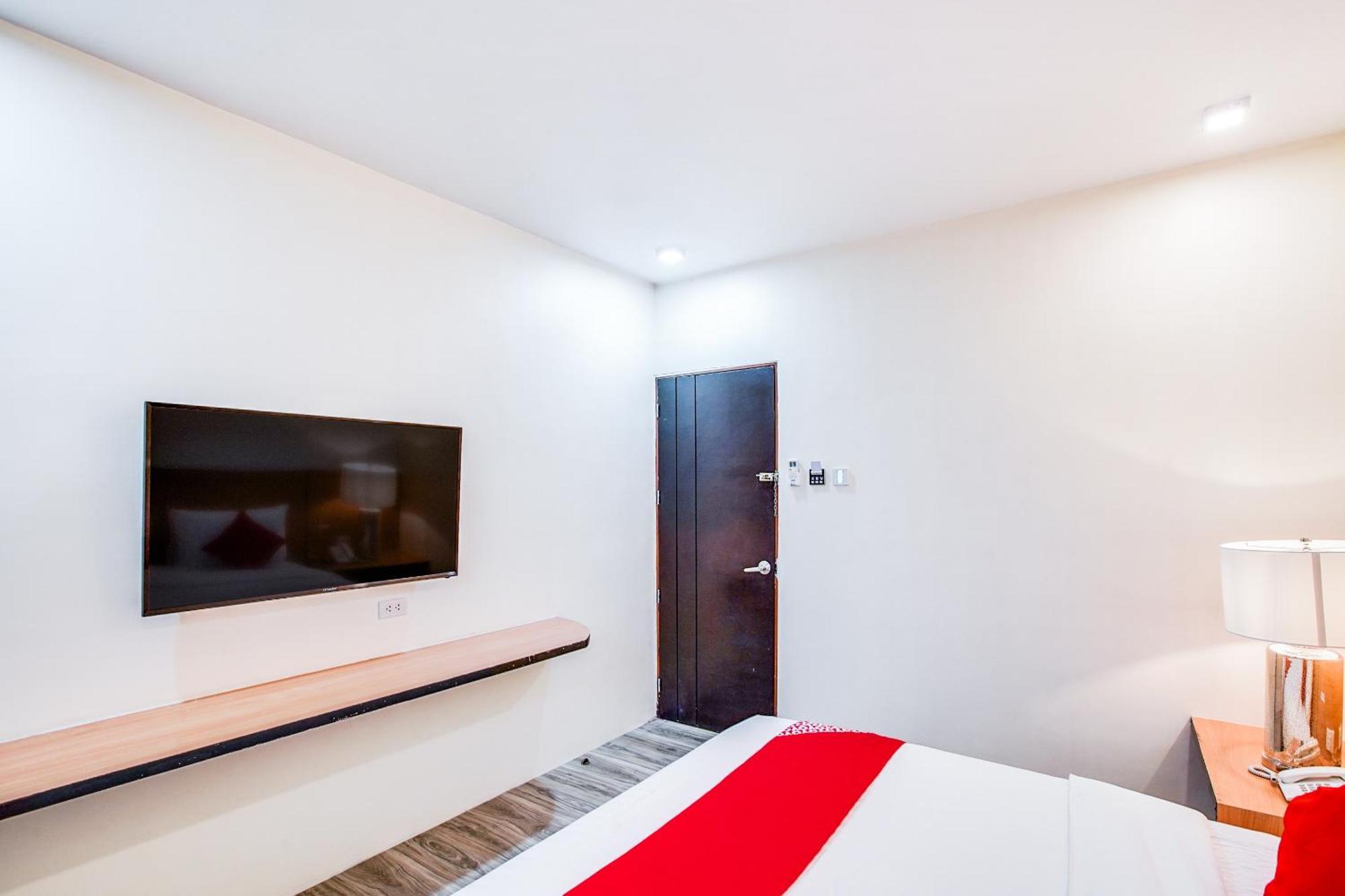 Oyo 489 Casa Mia Hotel Suites General Santos City Kültér fotó